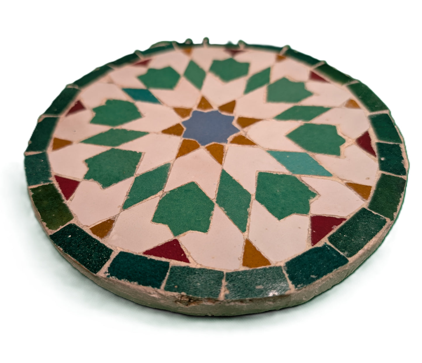 Round sample of Zellige eight-sided star Green-Turquoise-Mustard / Échantillon rond de zellige étoile huit côtés Vert-Turquoise-Moutarde