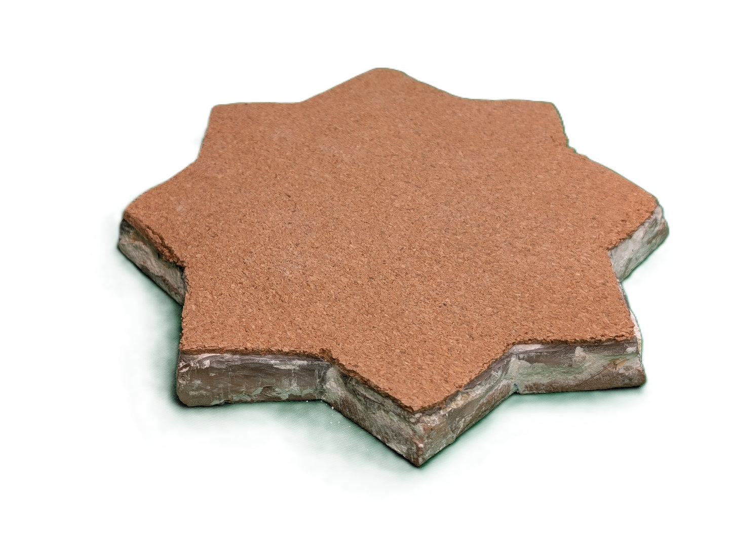 Octagonal sample of Zellige Green-Red-Mustard / Échantillon octagonal de zellige Vert-Rouge-Moutarde