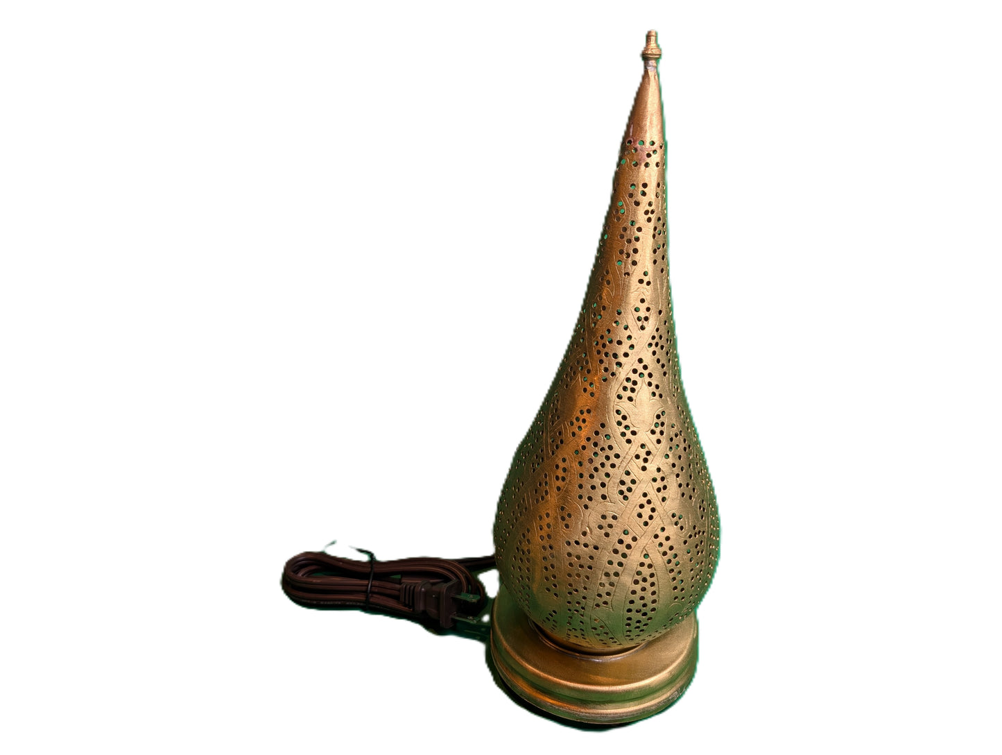 Handmade brass-copper drop-dotted table lamp / Lampe de table forme goutte en laiton faite à la main avec des trous sous forme de points