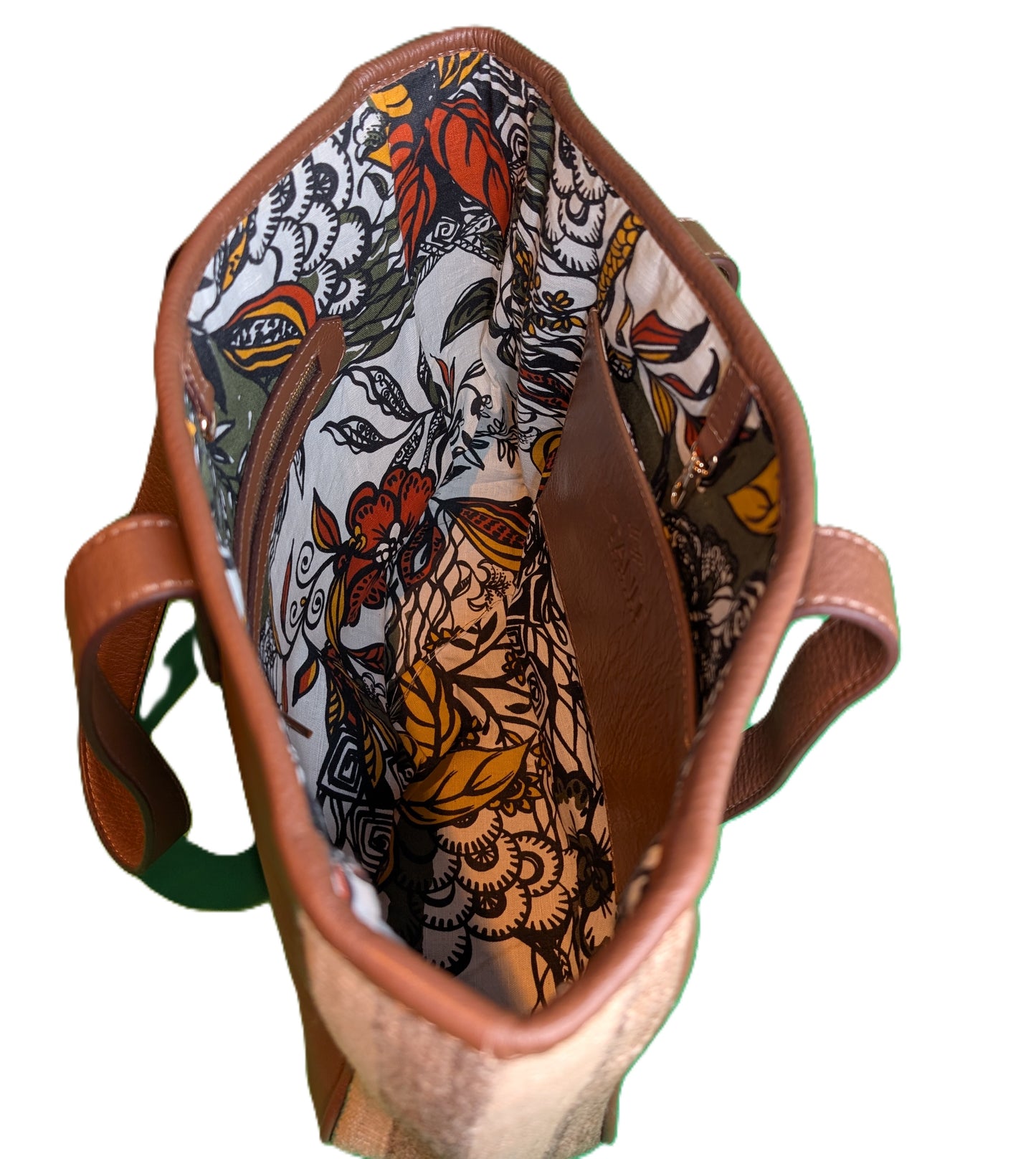 Leather Tote with embroidery - brown / Sac fourre-tout en cuir avec tissage de tapis - brun