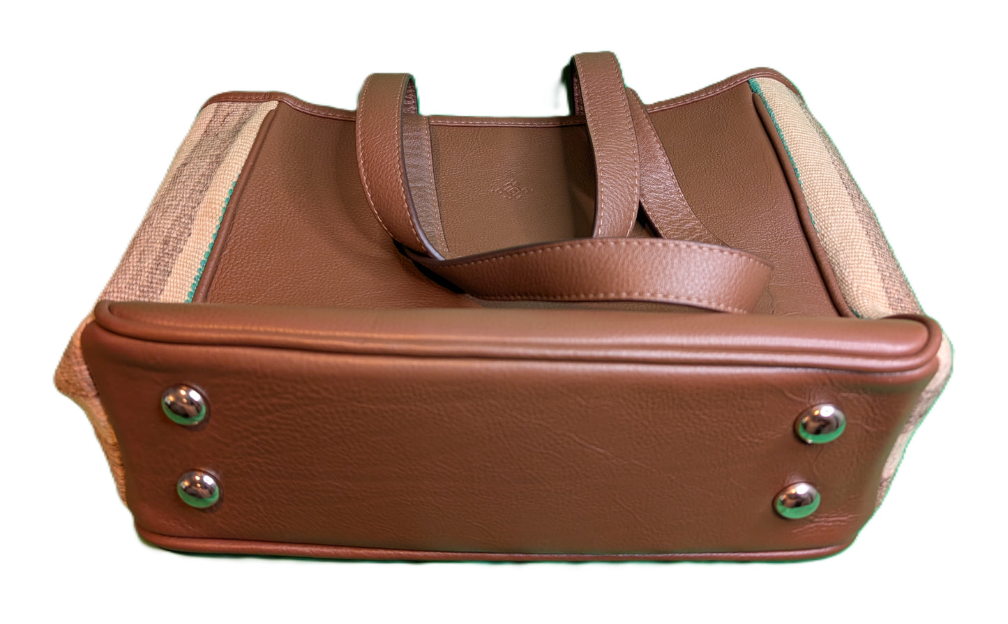 Leather Tote with embroidery - brown / Sac fourre-tout en cuir avec tissage de tapis - brun