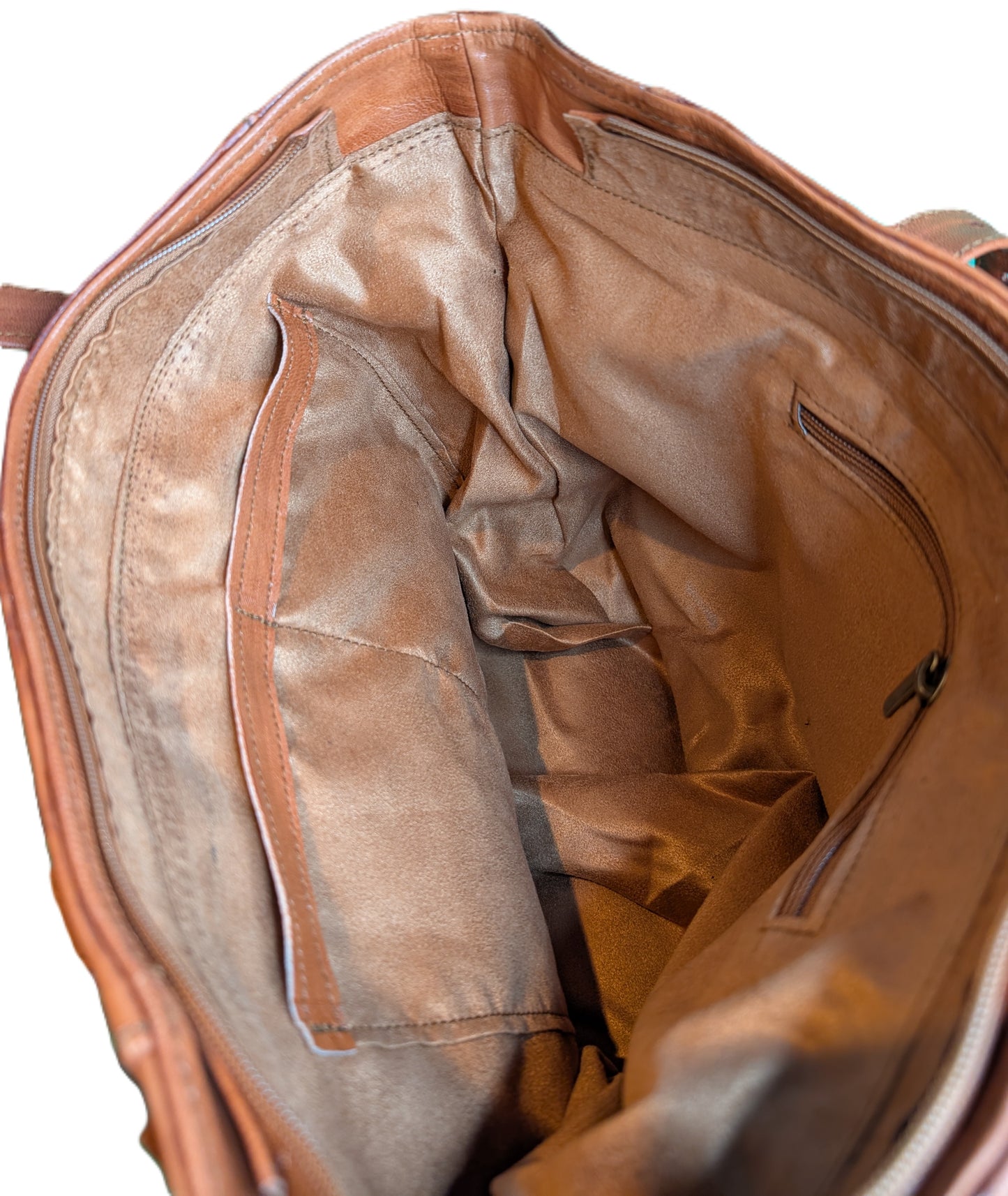 Fringed Leather Bag with embossed Sun shape / Sac à main a en cuir à franges, avec soleil en relief