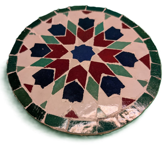 Round sample of Zellige eight-sided star shape Red-Blue-Green / Échantillon rond de zellige en forme d'étoile à huit côtés Rouge-Bleu-Vert