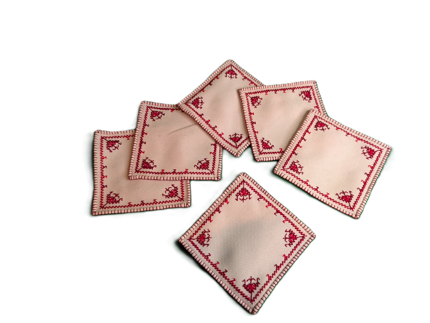 Glass coasters 6-pack Fassi Red embroidery on White background / Lot de 6 sous-verres brodés Fassi Rouge sur fond Blanc