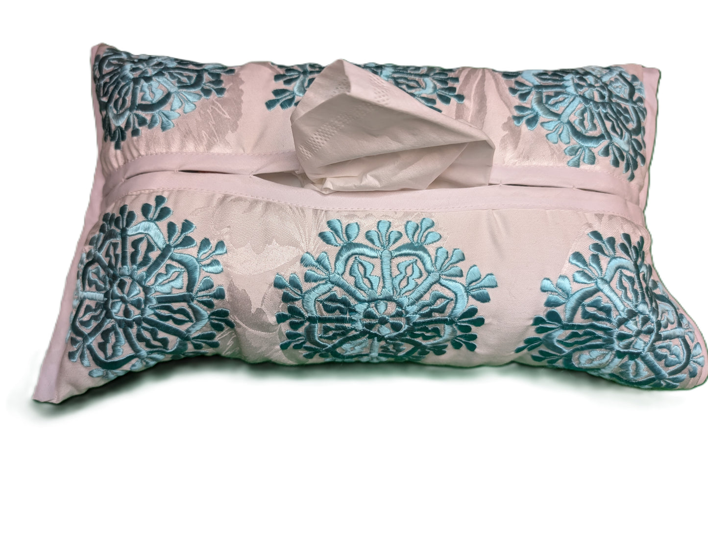 Tissue Cover Rbati embroidery flower pattern Turquoise White background / Housse de boîte à serviettes fleur Rbati Turquoise sur fond Blanc