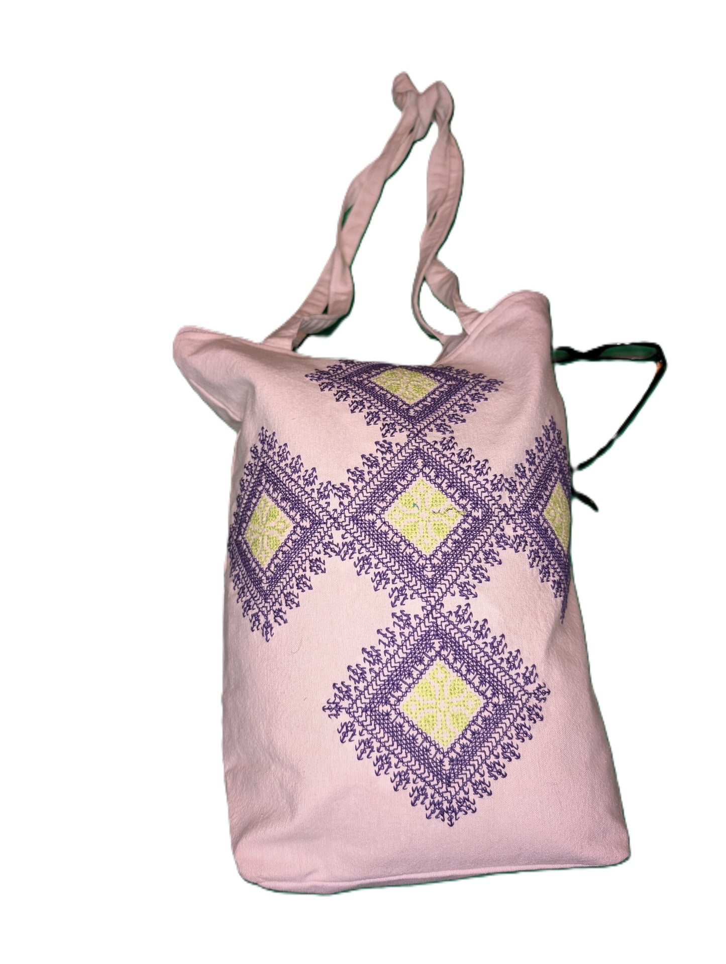 Bag Fassi Purple-Green embroidery diamonds shape Beige background / Sac Fassi Broderie mauve-vert forme diamant Fond beige