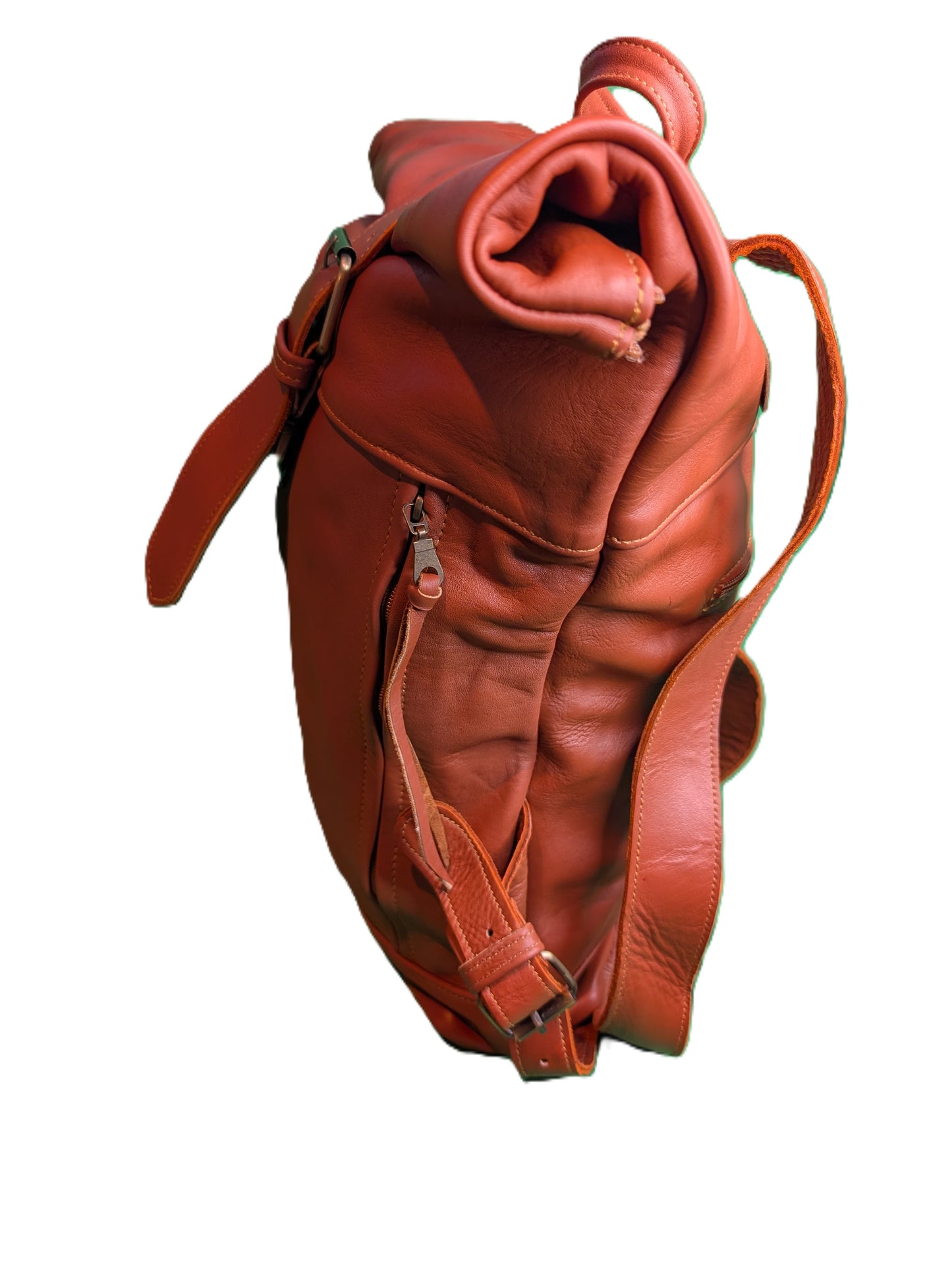 Leather Backpack / Sac à dos en cuir
