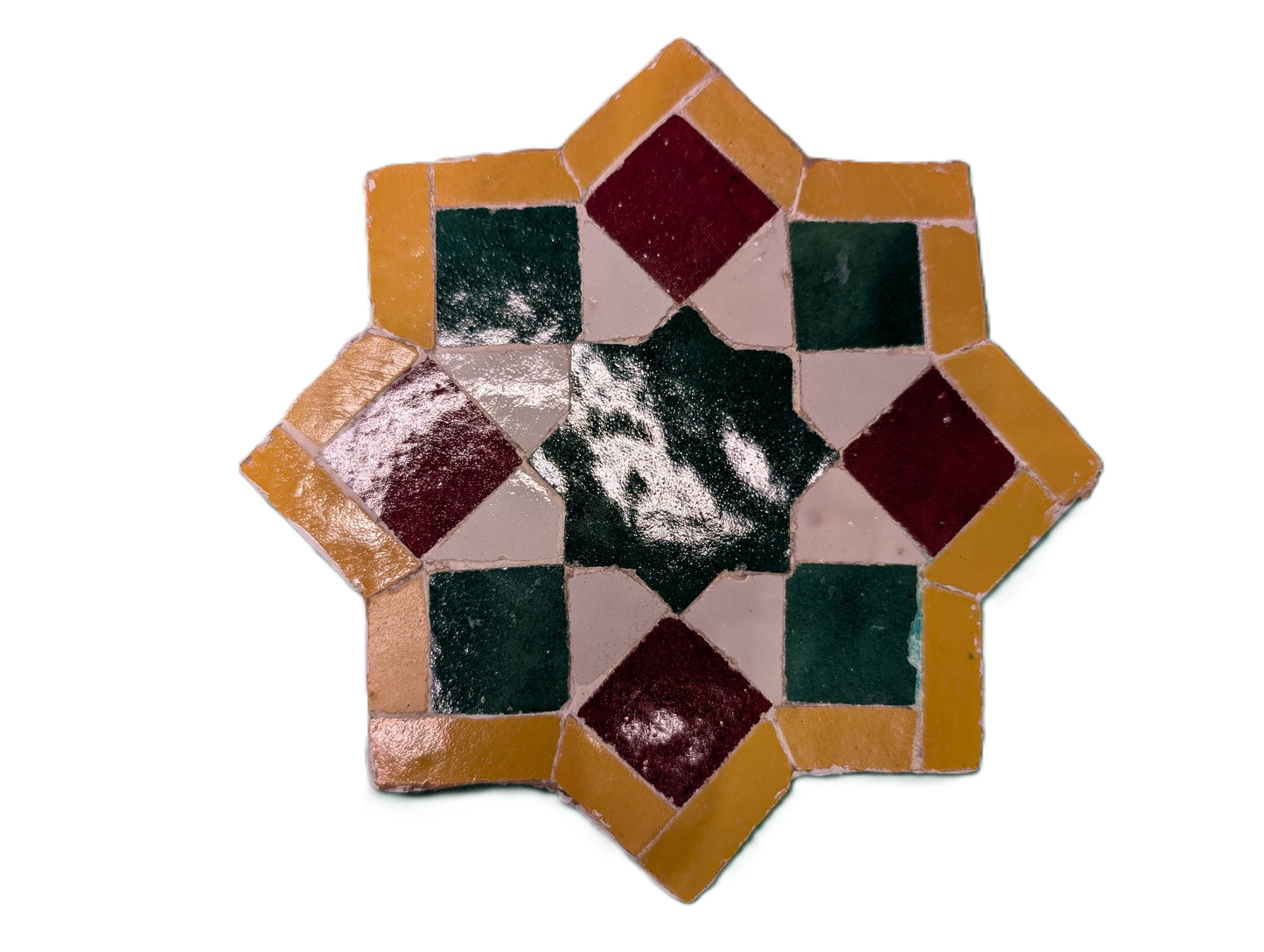 Octagonal sample of Zellige Green-Red-Mustard / Échantillon octagonal de zellige Vert-Rouge-Moutarde