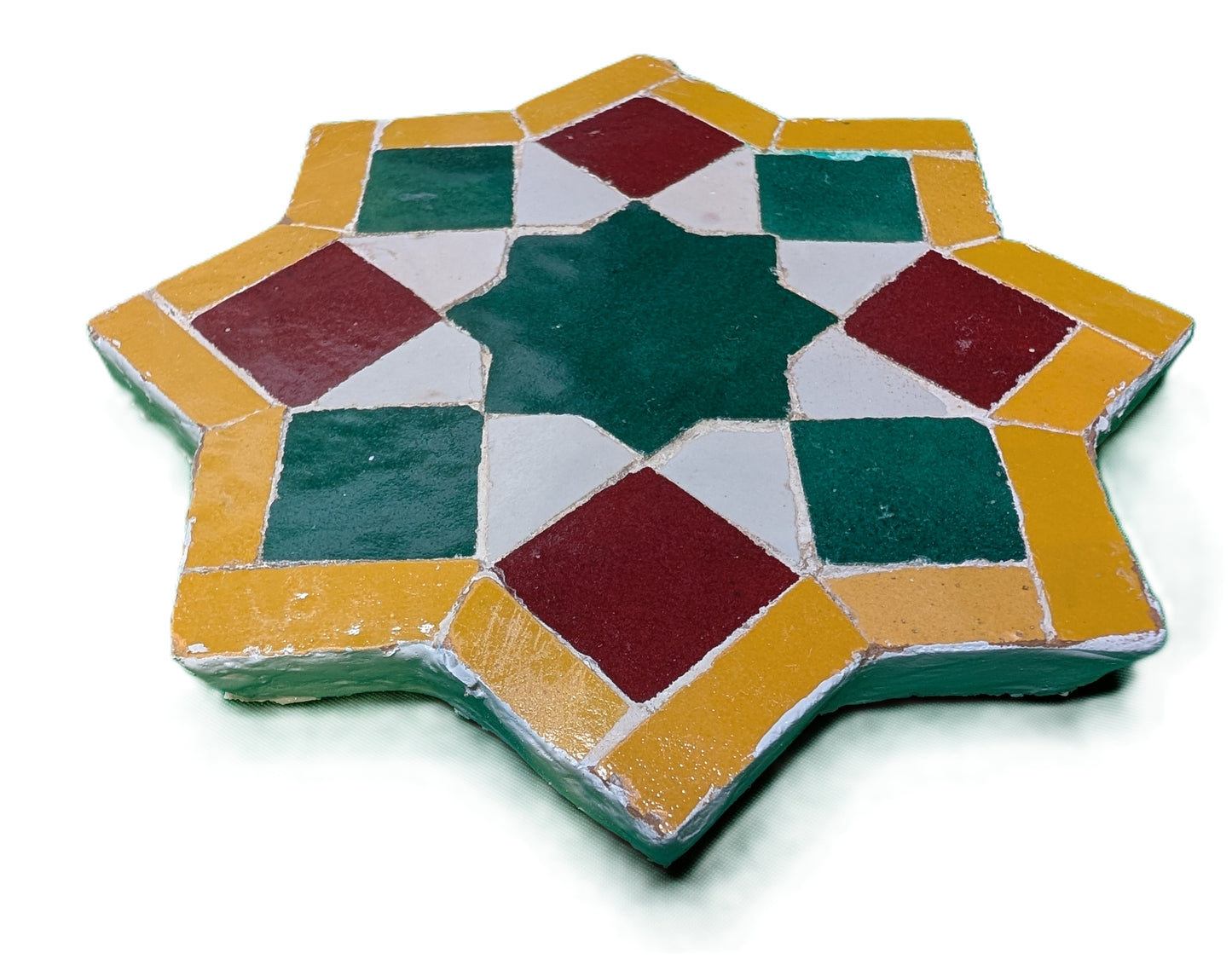 Octagonal sample of Zellige Green-Red-Mustard / Échantillon octagonal de zellige Vert-Rouge-Moutarde